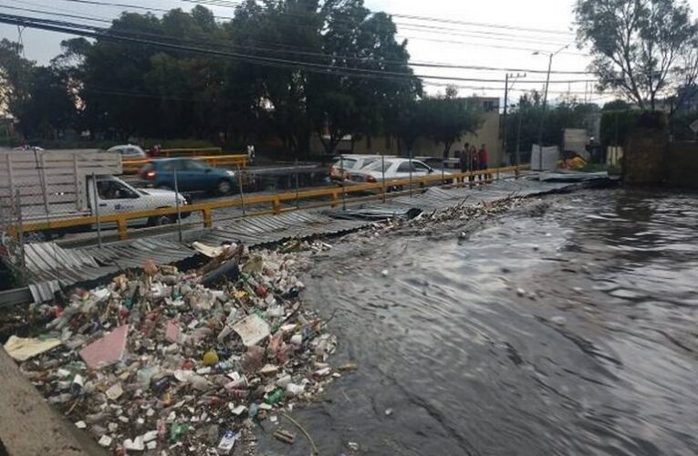 El Desbordamiento del Río Hondo Deja Estragos en Decenas de Hogares