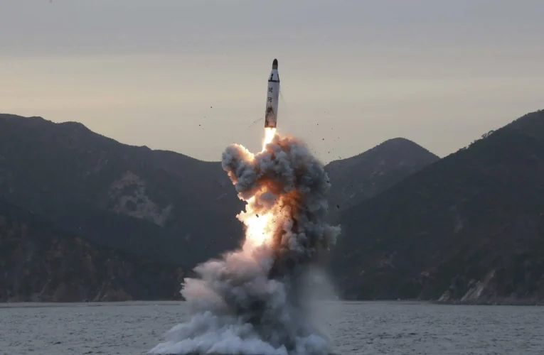 Lanzamiento de misil balístico de Corea del Norte provoca condenas